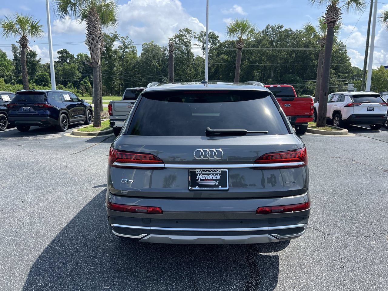 Used 2023 Audi Q7 2.0T Premium w/ Convenience Package AWD/4WD image 9