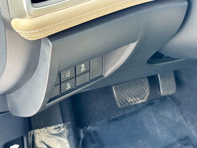 Certified 2021 Honda Clarity Plug-In Hybrid image 10