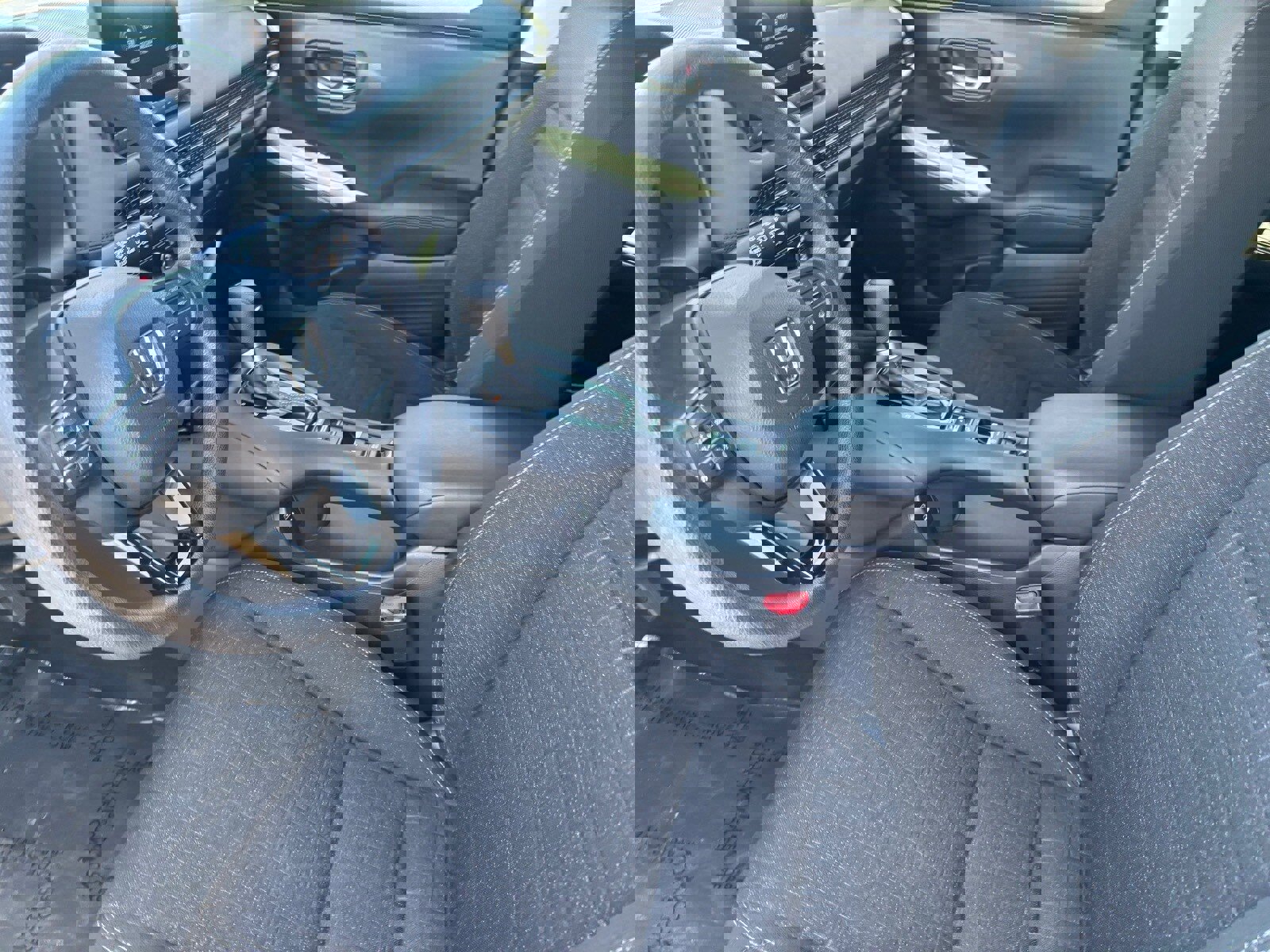 Used 2024 Honda HR-V LX image 21