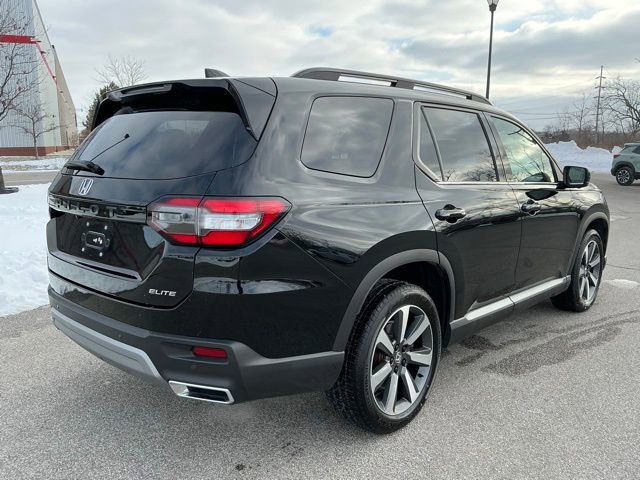 Used 2023 Honda Pilot Elite image 5