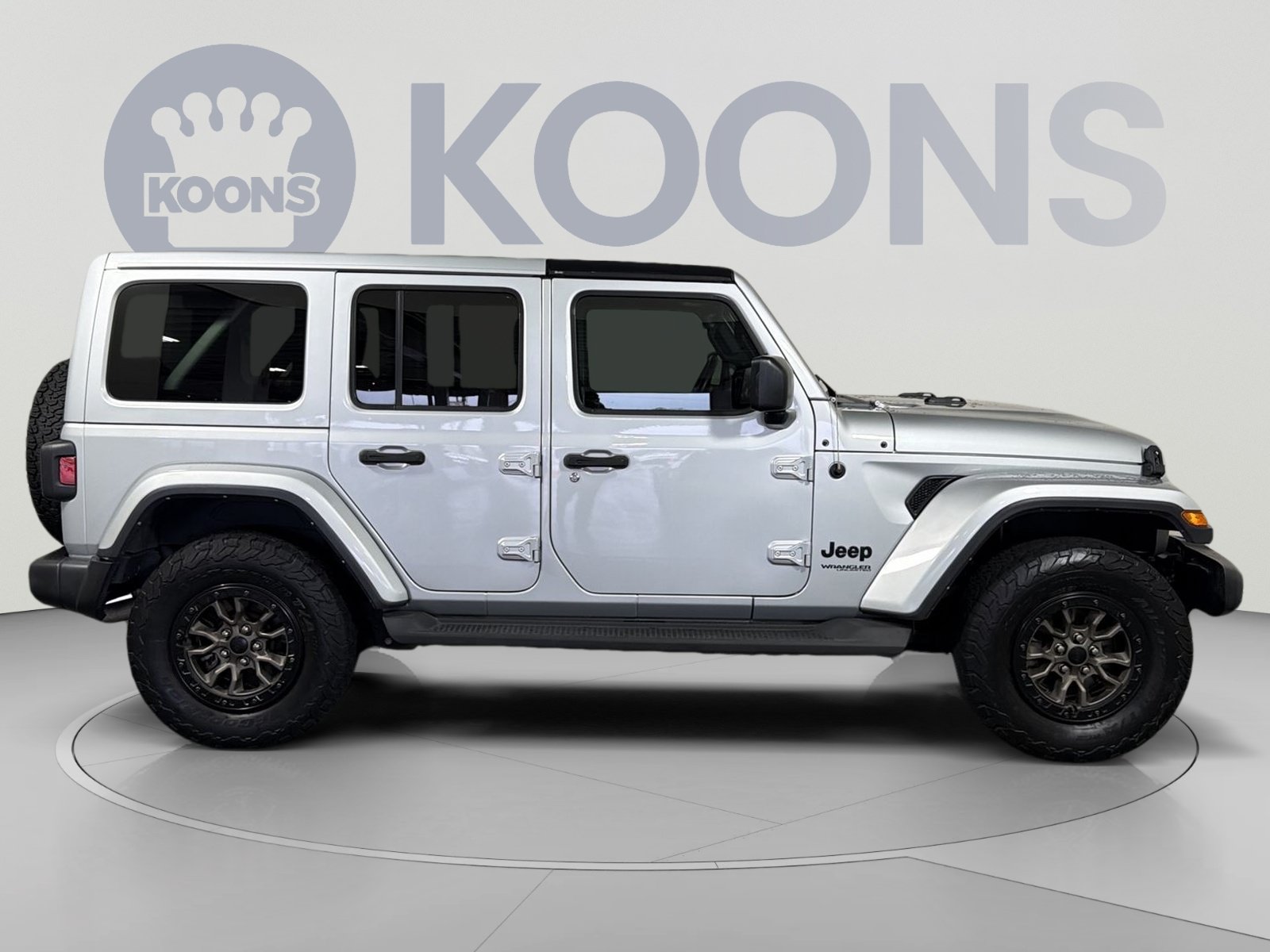 Used 2022 Jeep Wrangler Unlimited Sahara AWD/4WD image 8