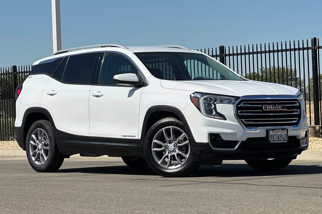 Used 2023 GMC Terrain SLT FWD video 2