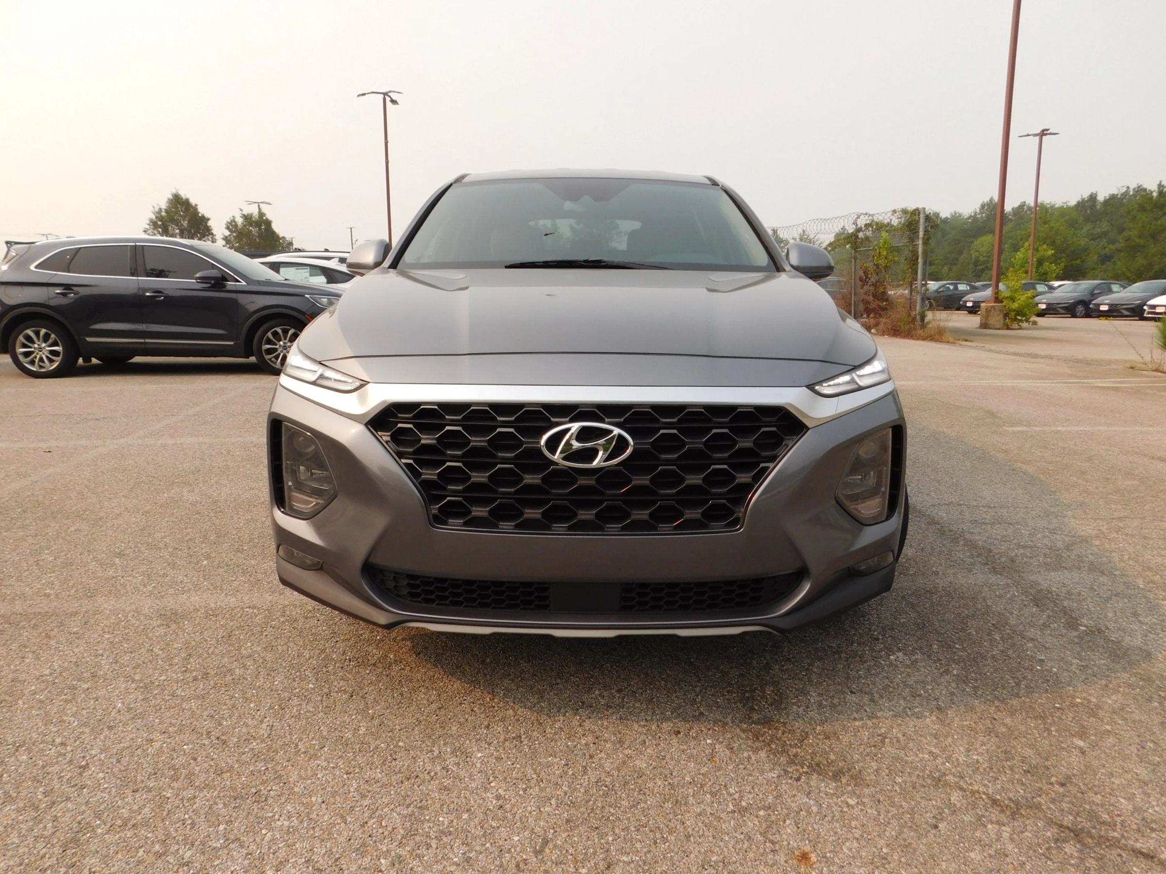 Used 2020 Hyundai Santa Fe SEL FWD image 3