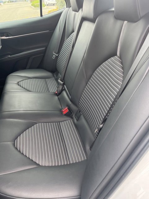 Used 2020 Toyota Camry SE image 10