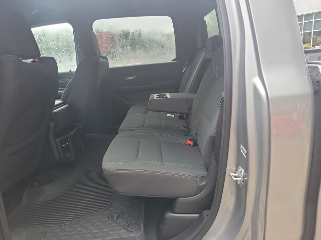 Used 2025 RAM 1500 Classic Warlock AWD/4WD image 32