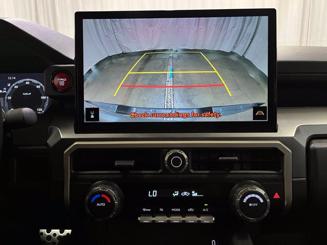 Used 2025 Toyota Tacoma TRD Sport AWD/4WD image 19
