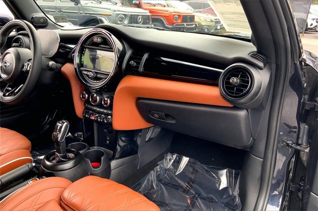 Used 2021 MINI Cooper S image 14