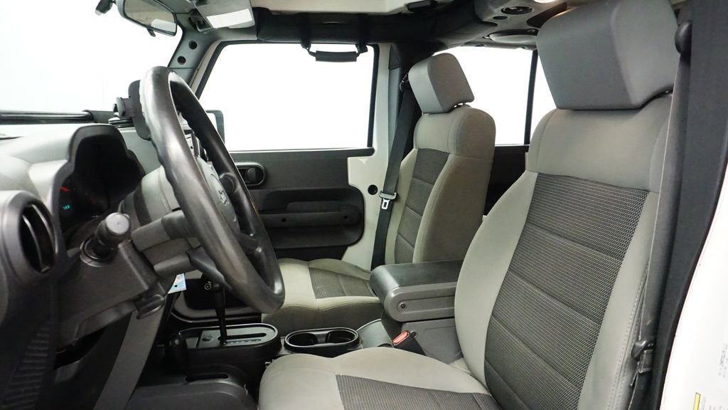 Used 2009 Jeep Wrangler X image 18