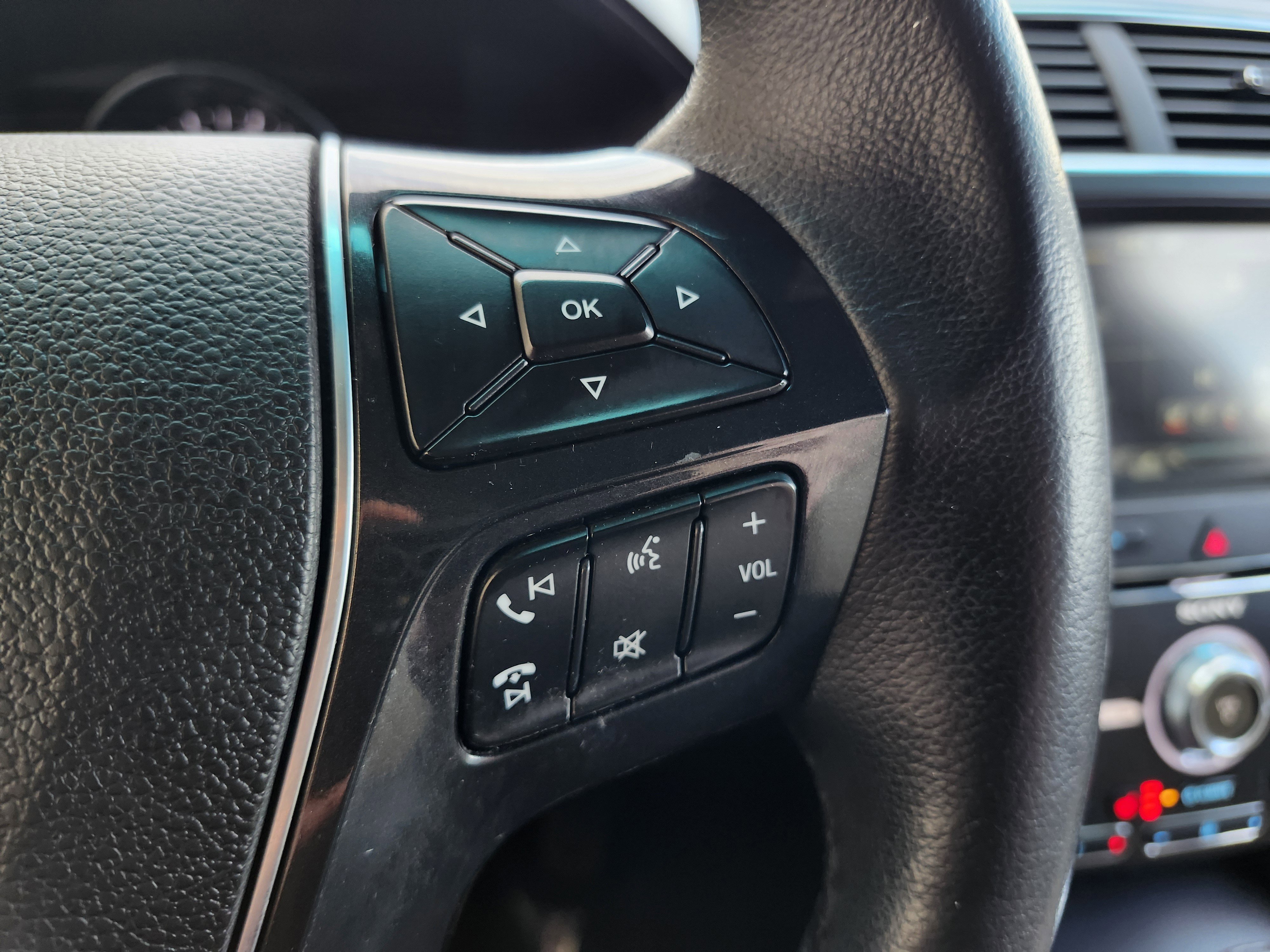 Used 2016 Ford Explorer Limited w/ Equipment Group 301A image 13