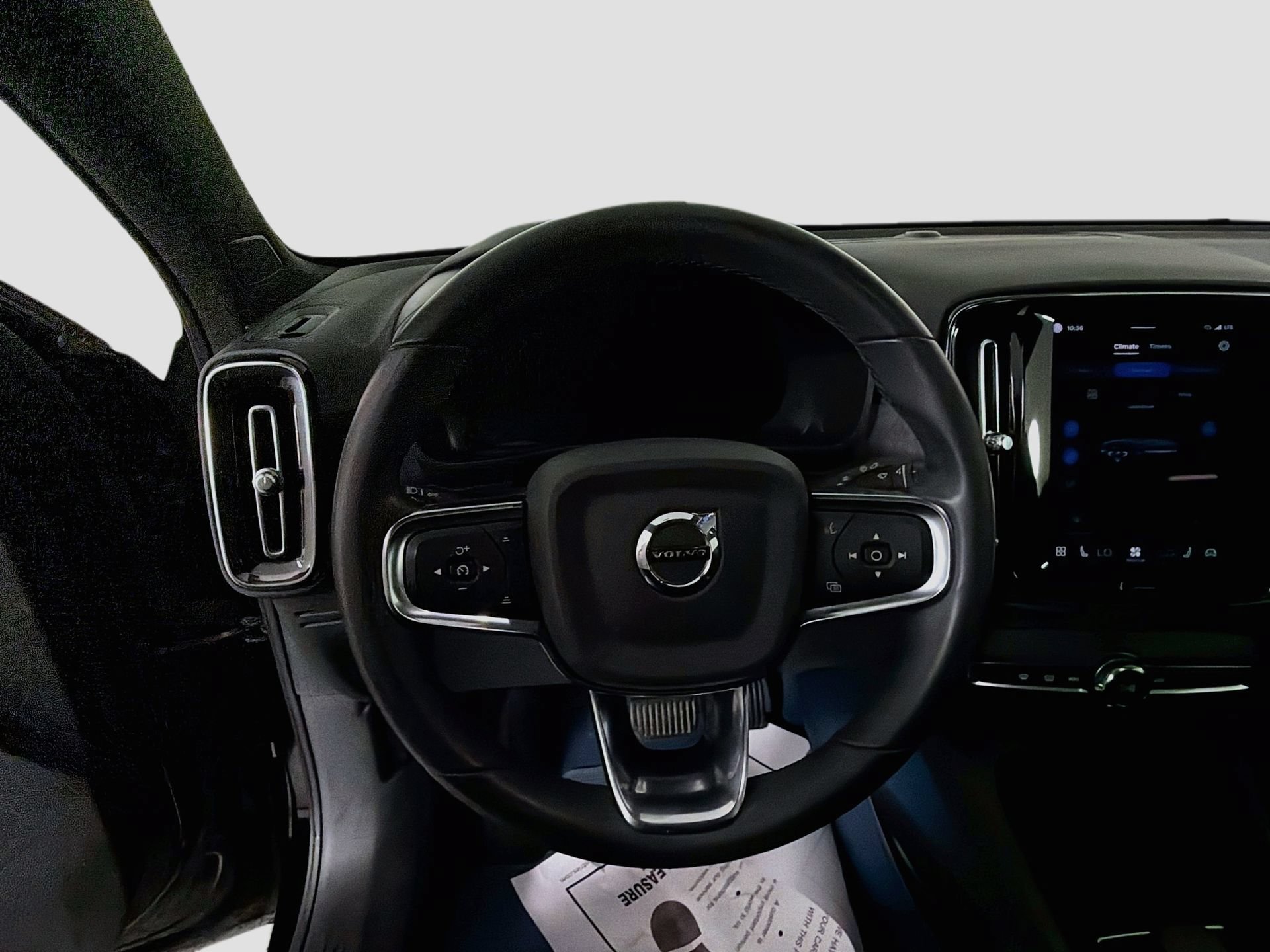 Certified 2023 Volvo C40 P8 Recharge Plus AWD/4WD image 11
