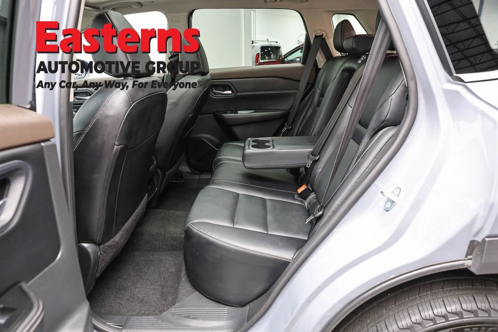 Used 2023 Nissan Rogue SL AWD/4WD image 22