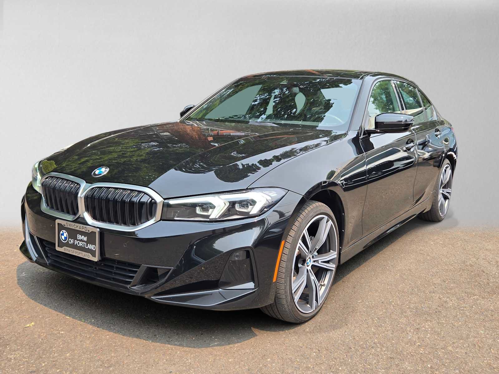 Used 2023 BMW 330i xDrive Sedan w/ Driving Assistance Package AWD/4WD image 7