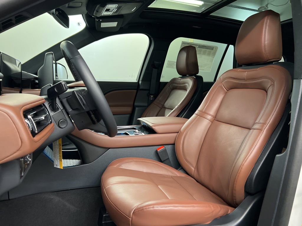 Used 2026 Lincoln Aviator Reserve w/ Illumination Package image 28
