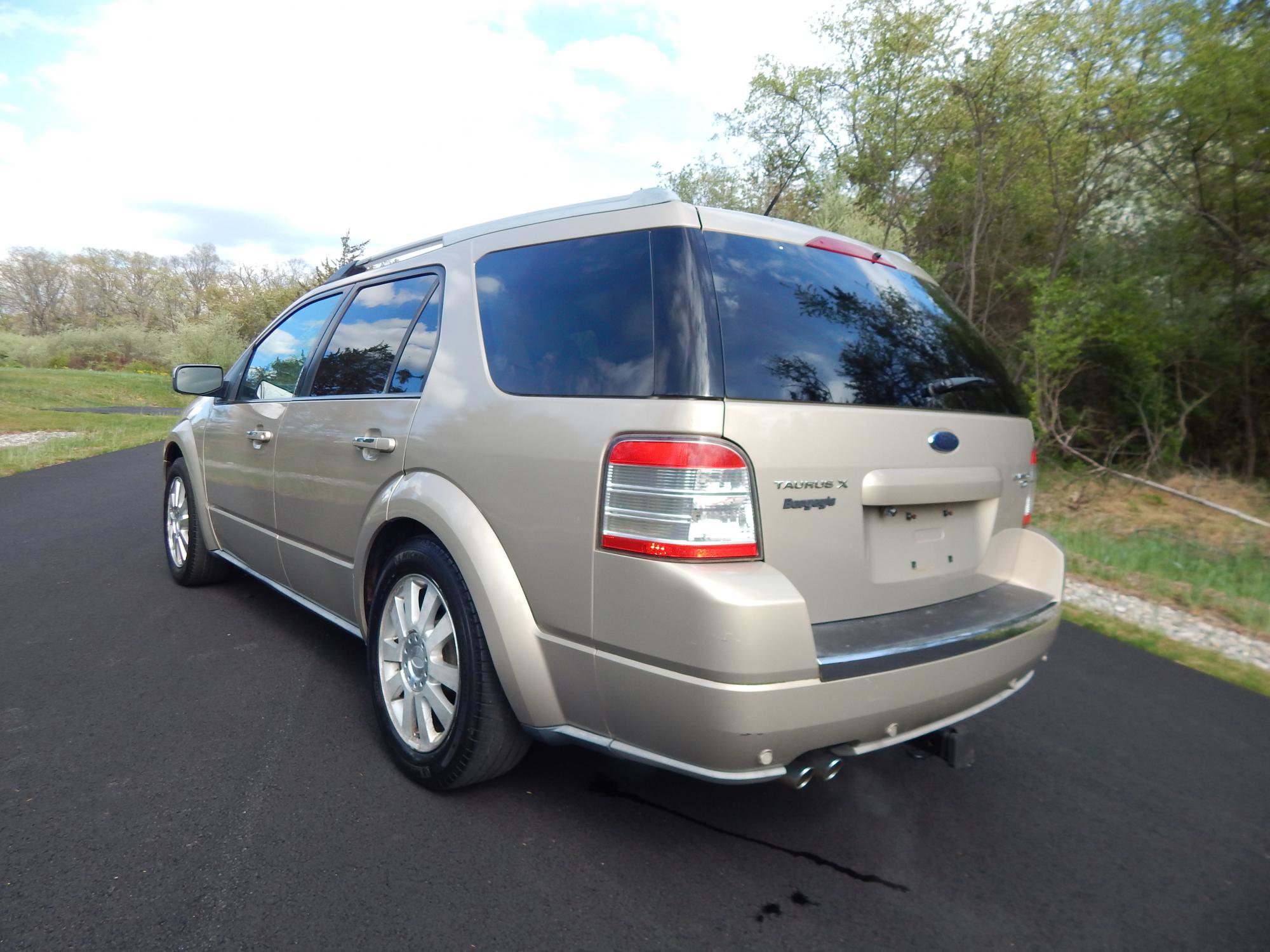 Used 2008 Ford Taurus X Limited image 3