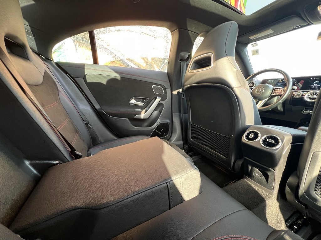 Used 2021 Mercedes-Benz CLA 250 CLA 250 image 31