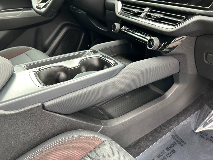 Used 2024 Chevrolet Equinox EV RS image 43