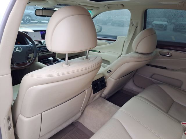 Used 2016 Lexus LS 460 AWD w/ Comfort Package image 21