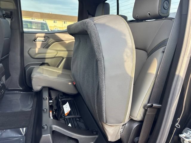 New 2026 Chevrolet Colorado ZR2 w/ Technology Package AWD/4WD image 35