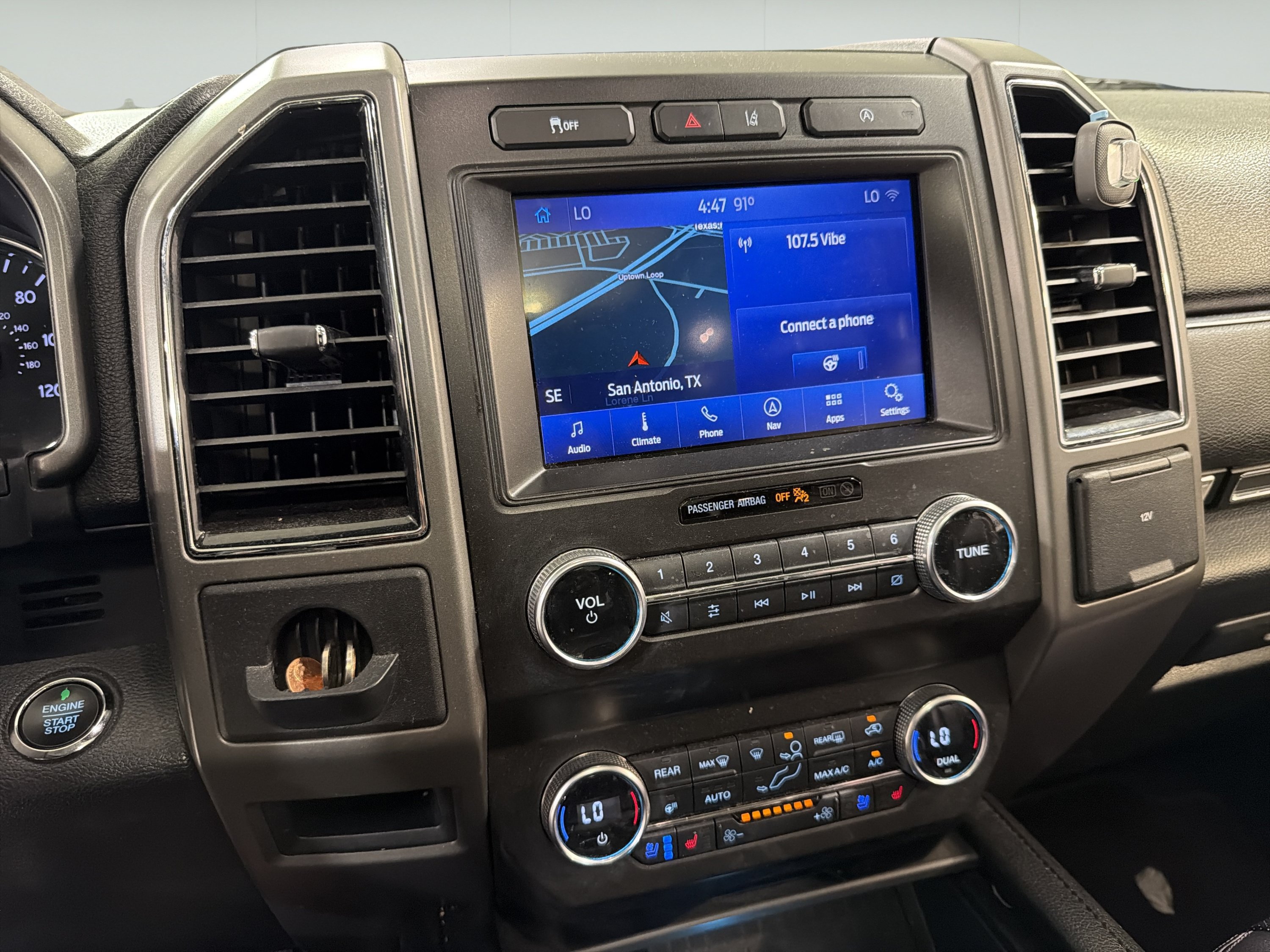 Used 2020 Ford Expedition Max XLT w/ Equipment Group 202A RWD image 19