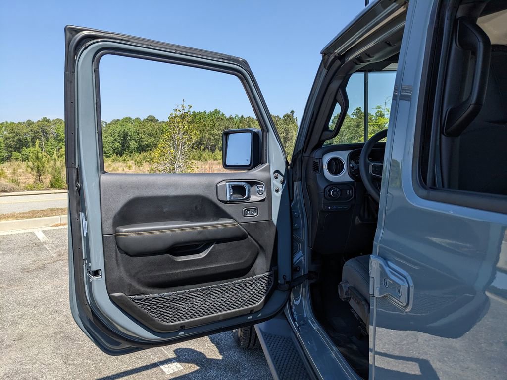 Certified 2025 Jeep Wrangler Unlimited Sahara AWD/4WD image 54