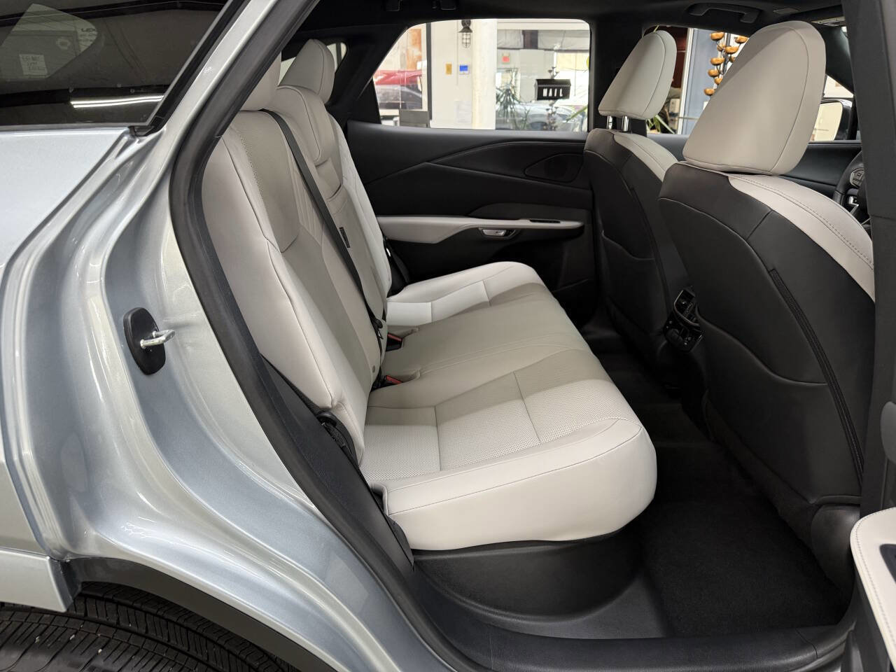 Used 2025 Lexus RX 350 Premium image 15