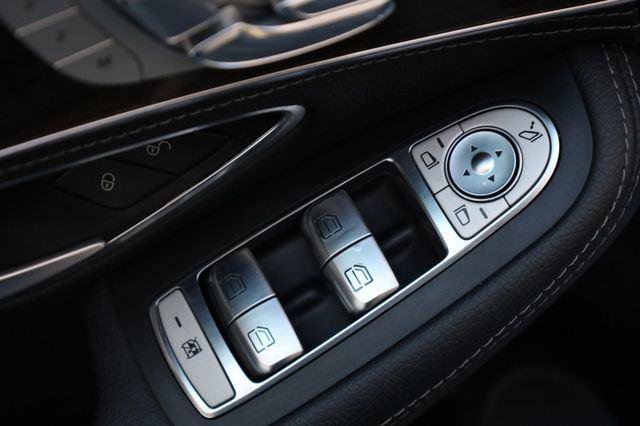 Used 2015 Mercedes-Benz C 300 Sedan image 30