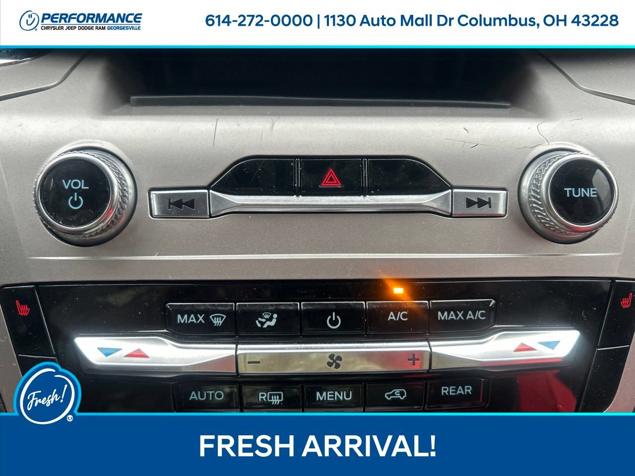 Used 2022 Ford Explorer XLT AWD/4WD image 24