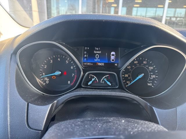 Used 2015 Ford Focus SE w/ SE Sport Package image 24