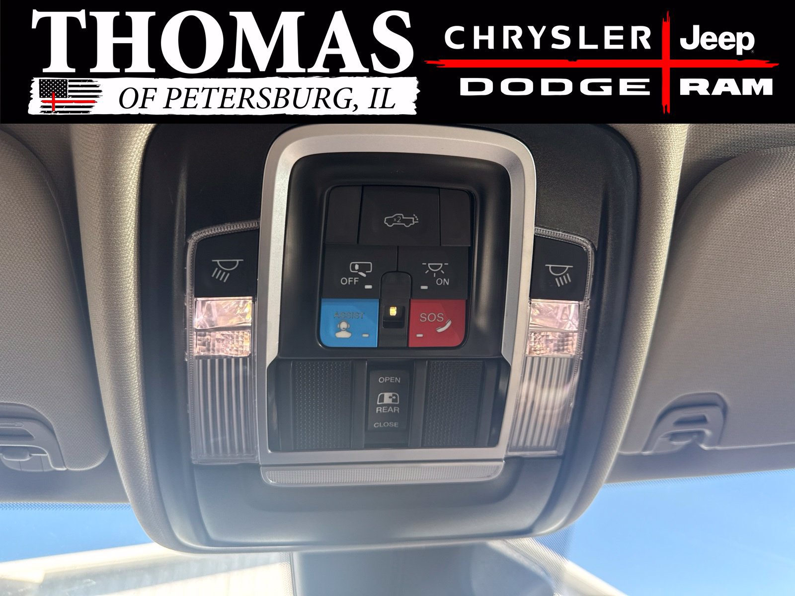 Used 2025 RAM 1500 Laramie AWD/4WD image 24