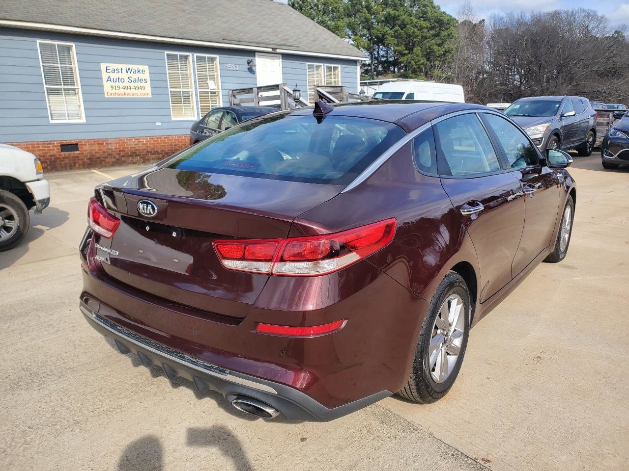 Used 2020 Kia Optima LX image 9