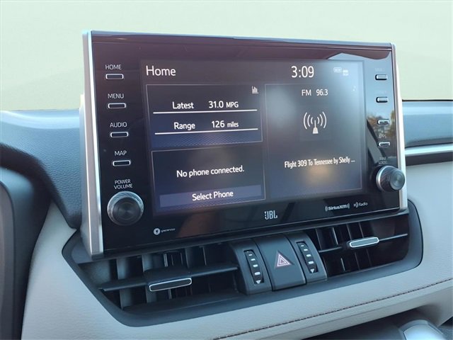 Used 2022 Toyota RAV4 XLE Premium image 16