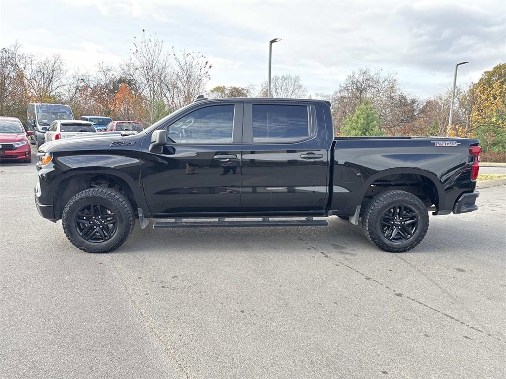Used 2024 Chevrolet Silverado 1500 Custom Trail Boss w/ LPO, Dark Essentials Package image 5