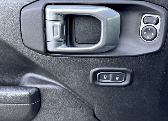 Used 2022 Jeep Wrangler Unlimited Willys image 19