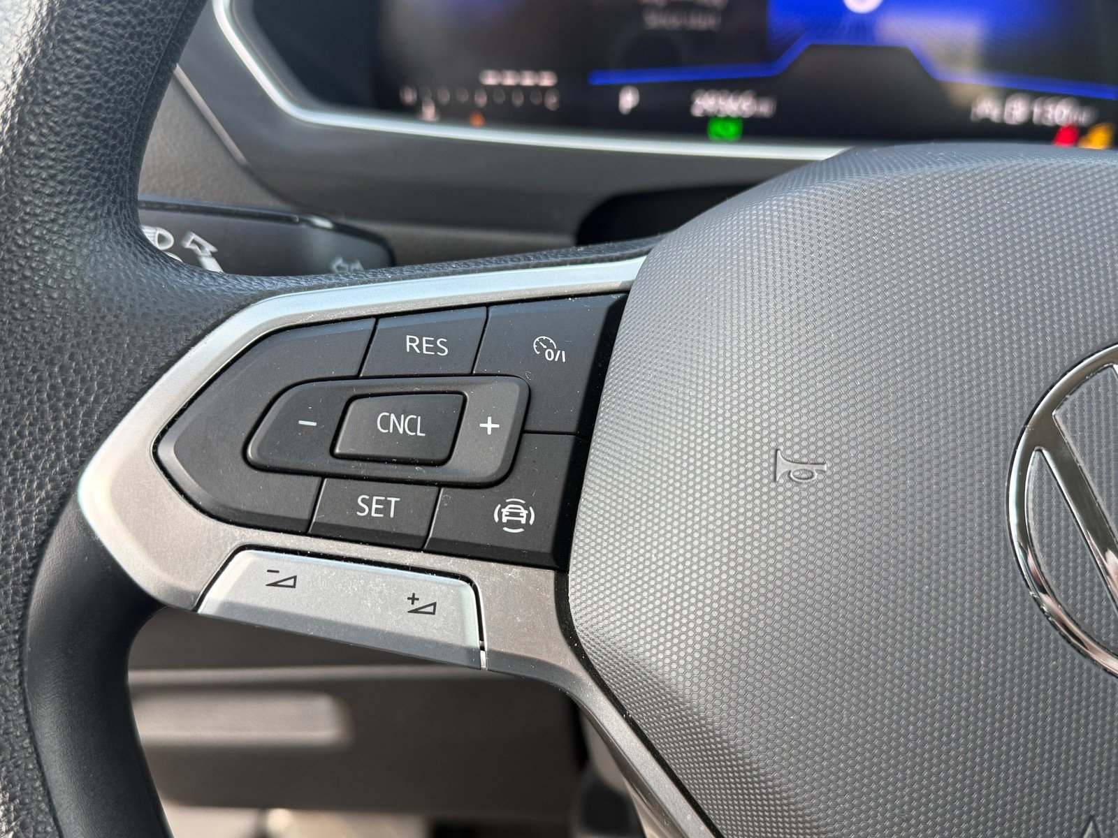 Used 2023 Volkswagen Tiguan S image 13