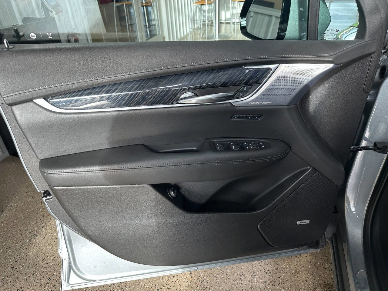 Used 2023 Cadillac XT6 Premium Luxury w/ Technology Package image 28