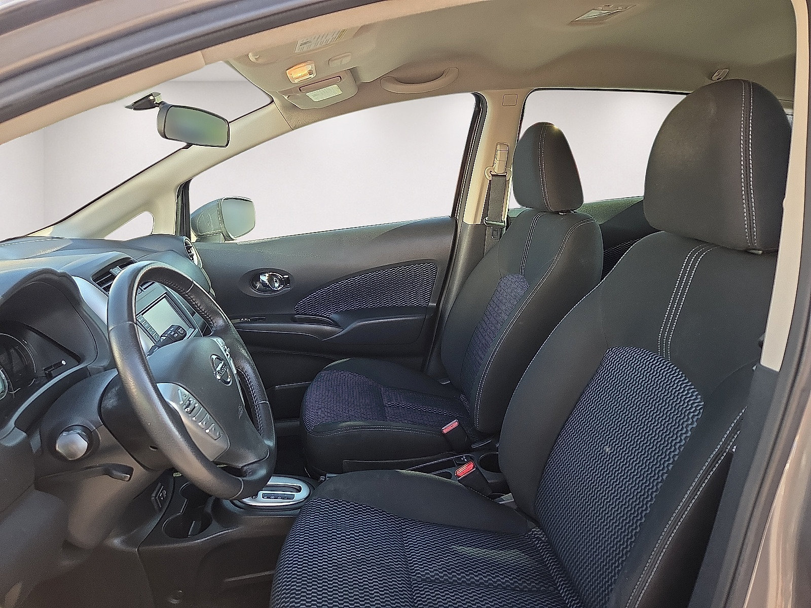 Used 2019 Nissan Versa Note SV FWD image 9