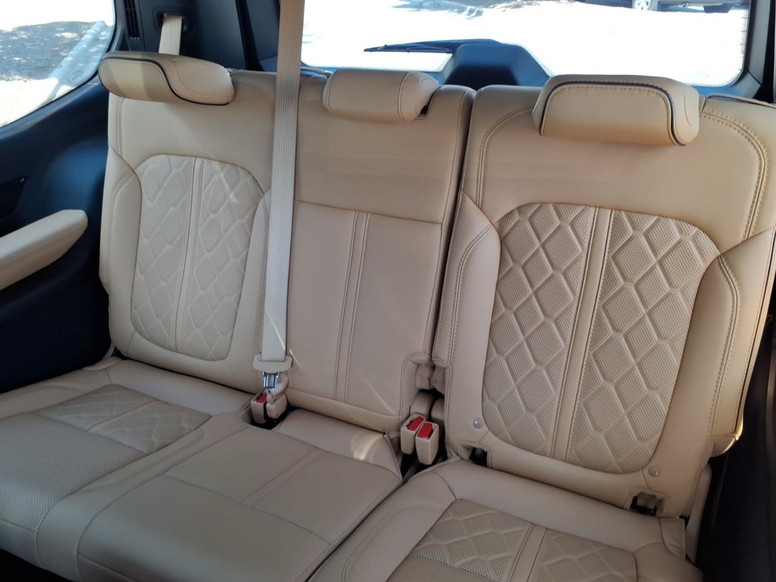 Used 2023 Jeep Grand Wagoneer Series III AWD/4WD image 23
