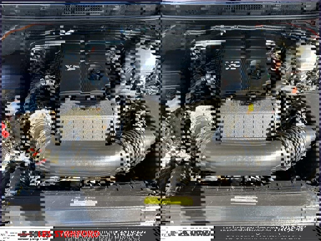 Used 2022 Nissan Frontier SV w/ SV Premium Package image 12