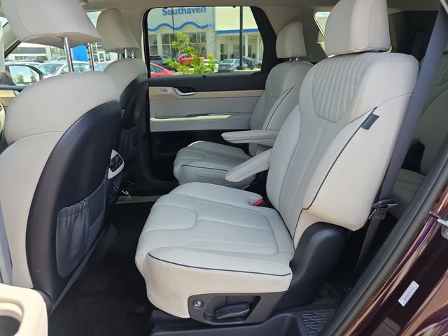 Used 2024 Hyundai Palisade Limited AWD/4WD image 11