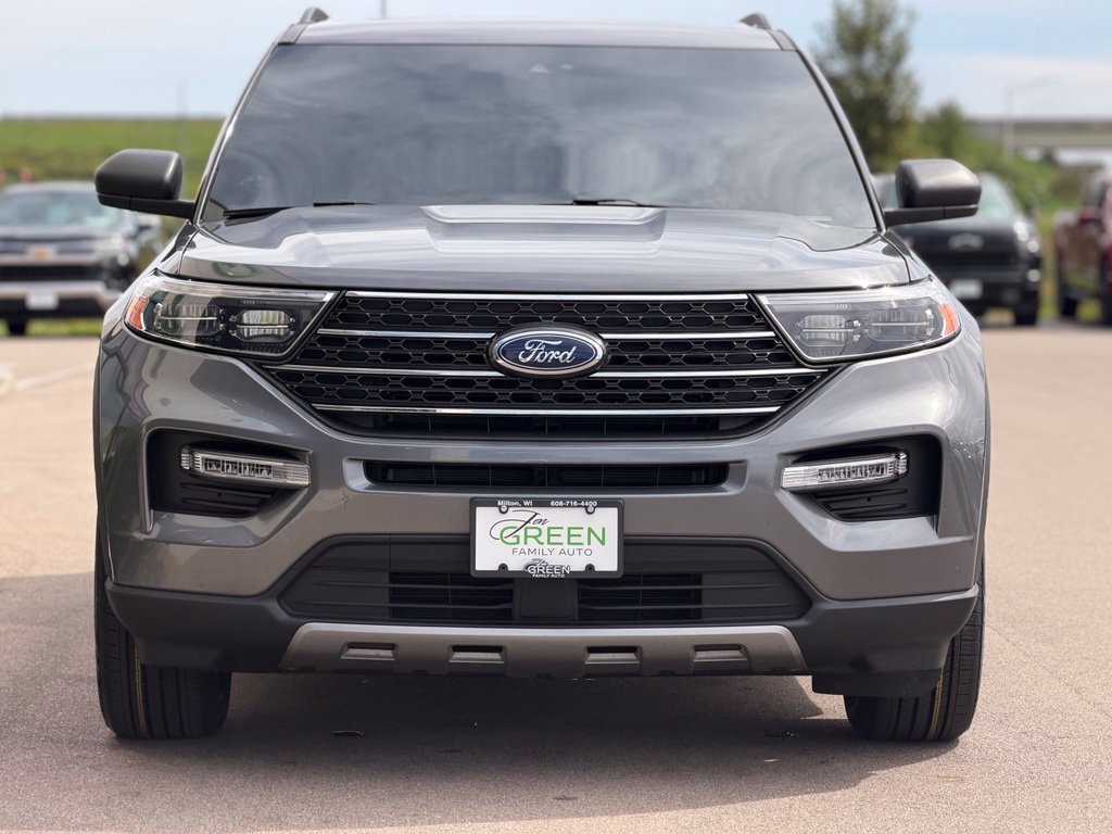 Used 2023 Ford Explorer XLT w/ Equipment Group 202A AWD/4WD image 6
