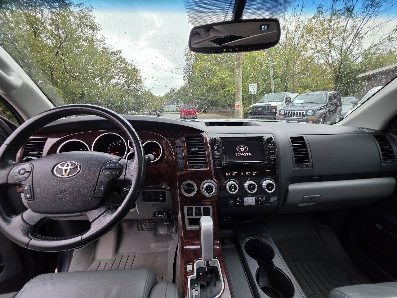 Used 2008 Toyota Sequoia Limited AWD/4WD image 13