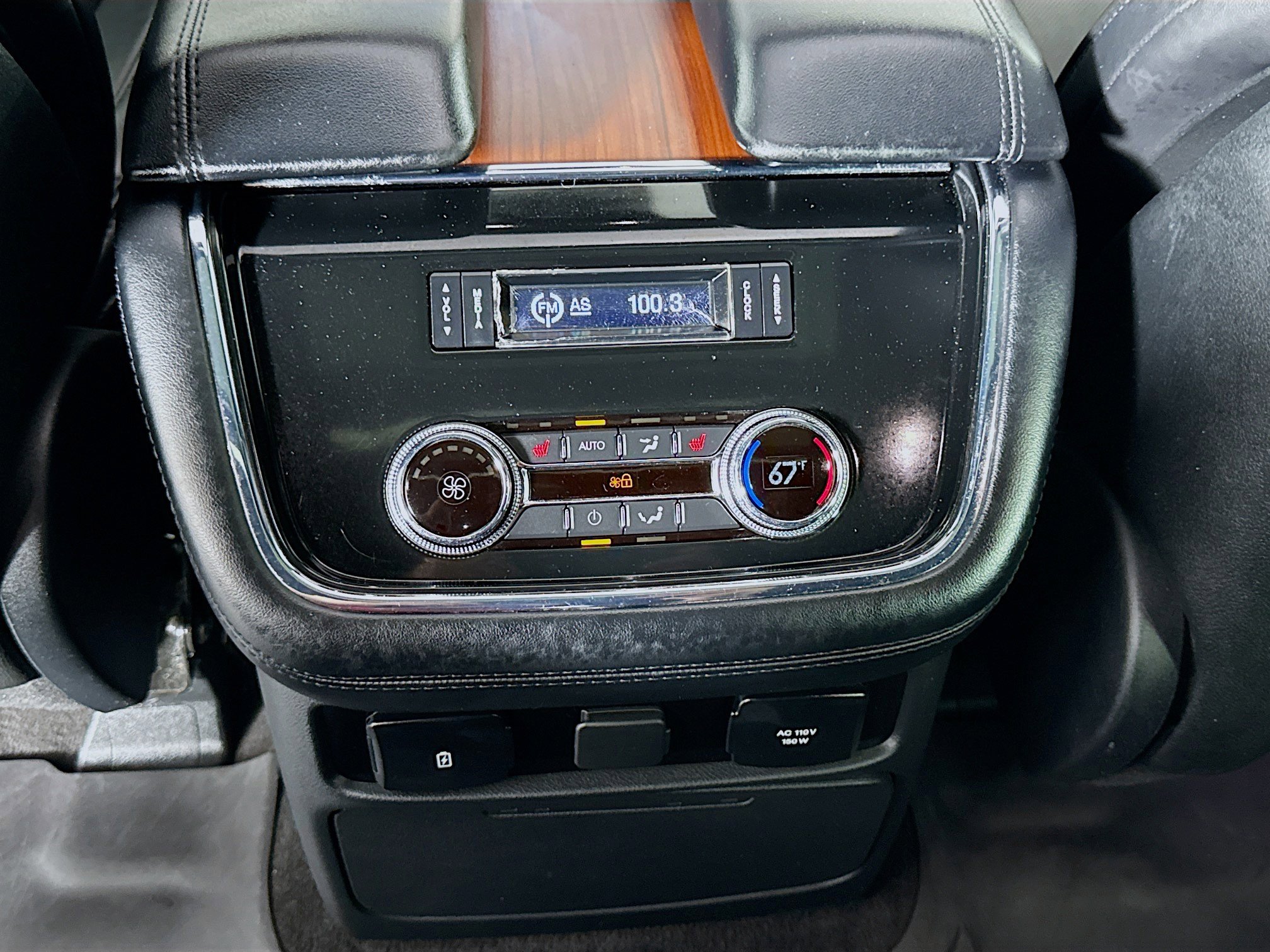 Used 2019 Lincoln Navigator Reserve AWD/4WD image 25