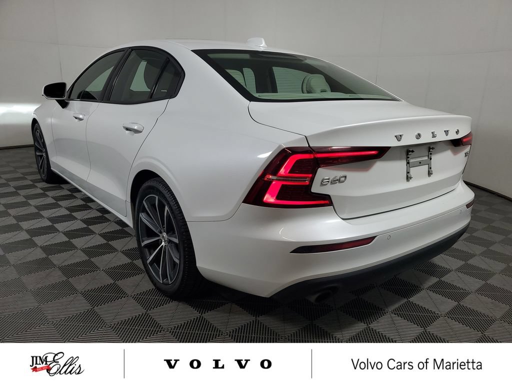 Used 2021 Volvo S60 T5 Momentum w/ Climate Package FWD image 5