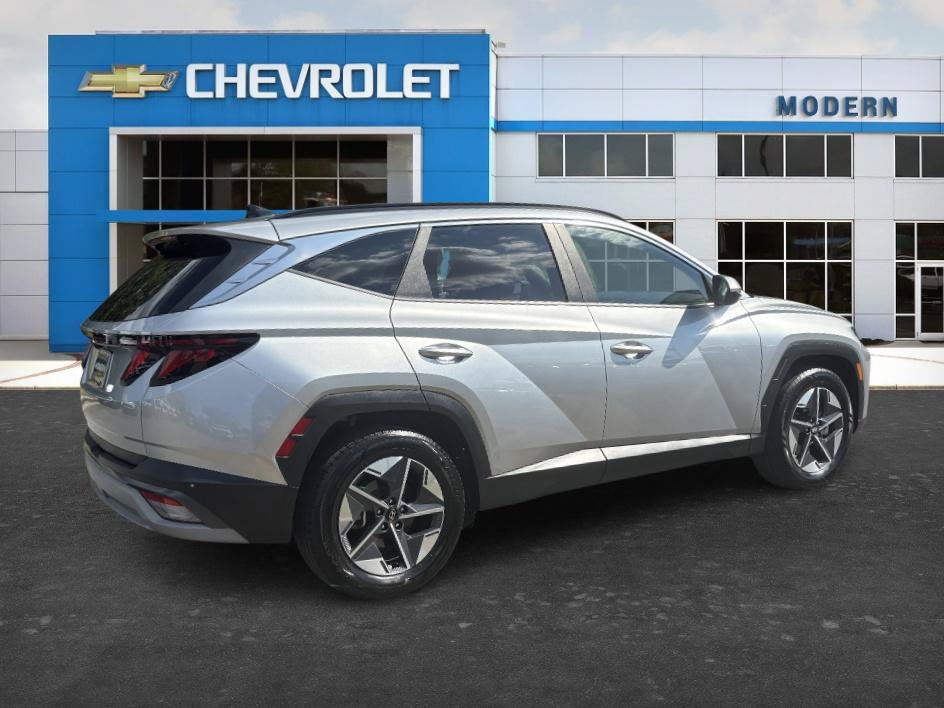 Used 2025 Hyundai Tucson SEL FWD image 5