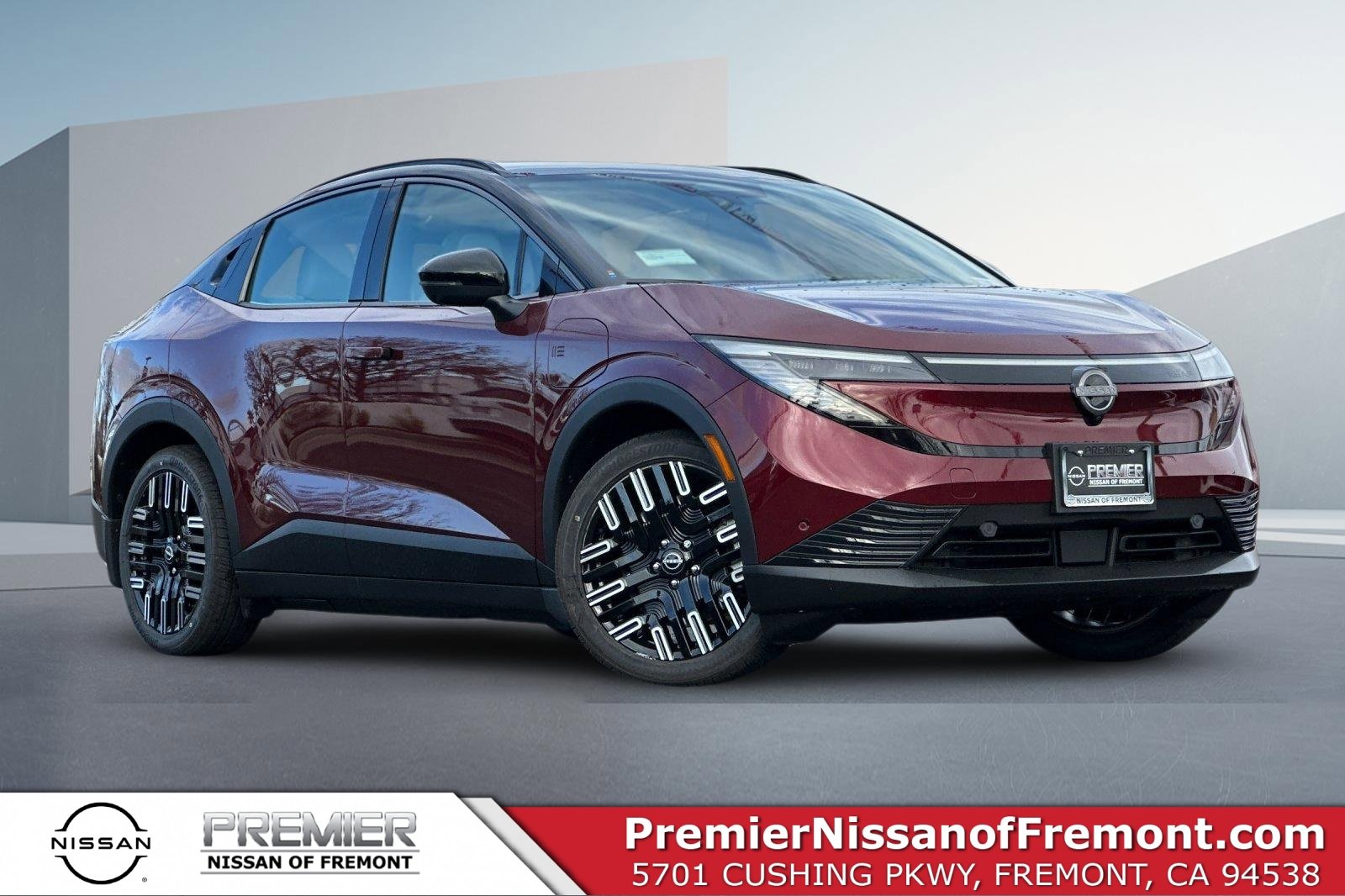 New 2026 Nissan Leaf Platinum+ w/ Cargo Package (Platinum+)