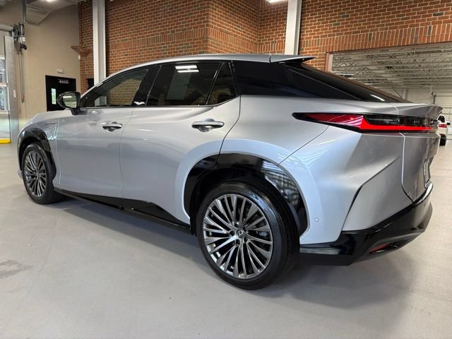 Used 2023 Lexus RZ 450e Premium w/ Accessory Package (2T) AWD/4WD image 5