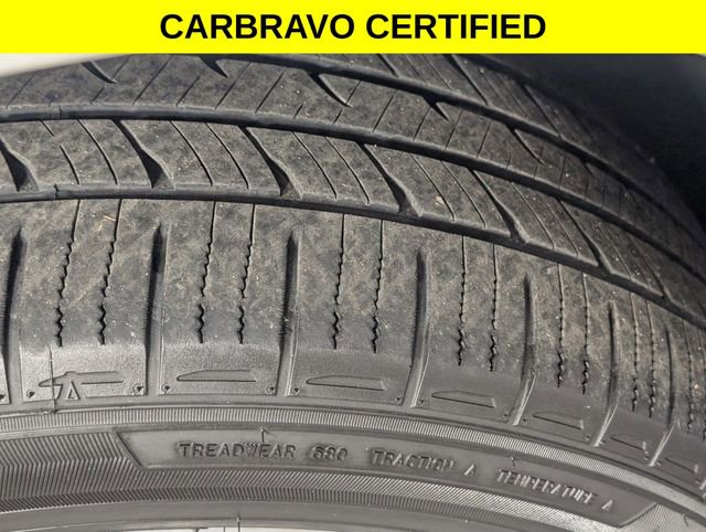 Certified 2018 Chevrolet Traverse Premier w/ Driver Confidence II Package FWD image 9