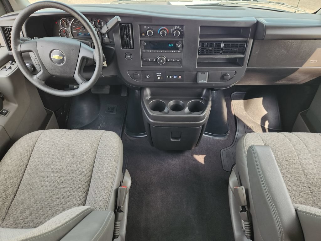 Used 2025 Chevrolet Express 3500 LS RWD image 24