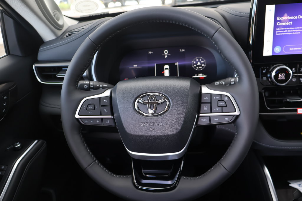 New 2026 Toyota Highlander Limited AWD/4WD image 29