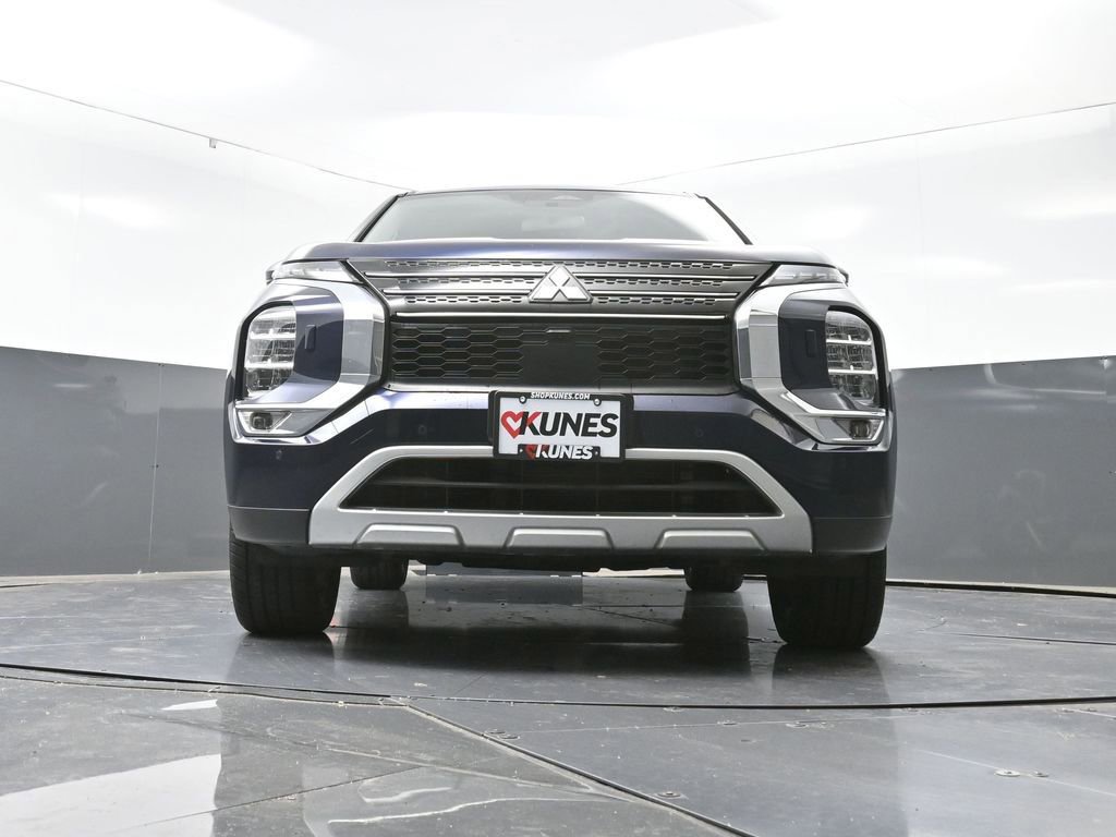 Used 2024 Mitsubishi Outlander AWD image 52